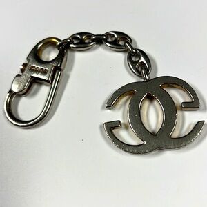 Gucci Authentic Metal Chain Link Keychain